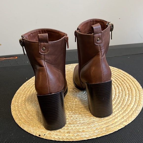 StreetWear Society Chunky Block Heel Ankle Booties Size 6 - Picture 8 of 11